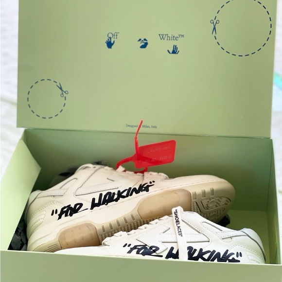 Off-White Shoes - Off-White - Out Of Office Low-Top
Leather Sneakers (White)